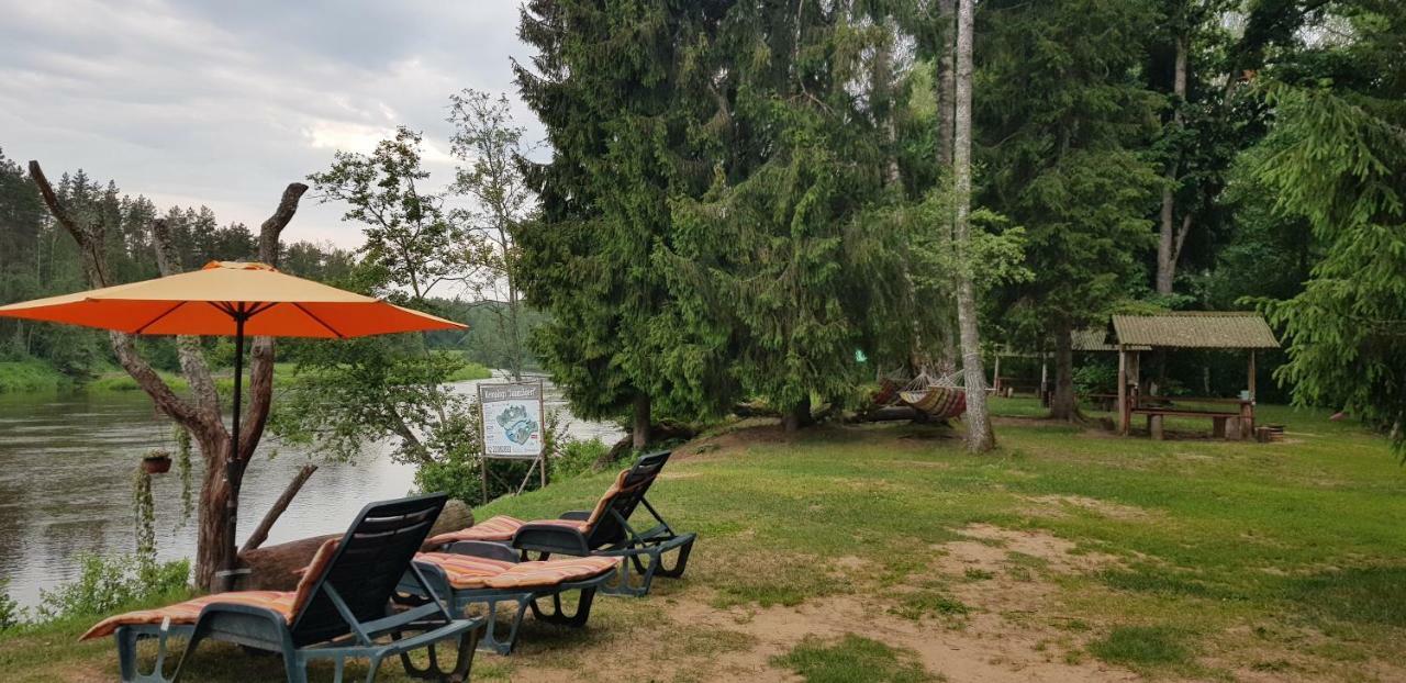 Camping Jaunzageri Inciems Esterno foto